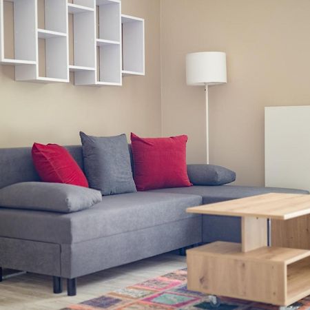 ורשה Metro Wilanowska Comfortable Apartment מראה חיצוני תמונה