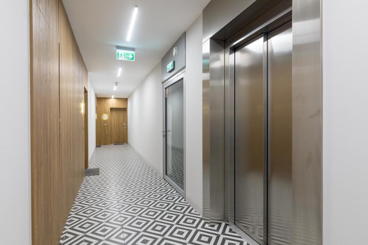 ורשה Metro Wilanowska Comfortable Apartment מראה חיצוני תמונה