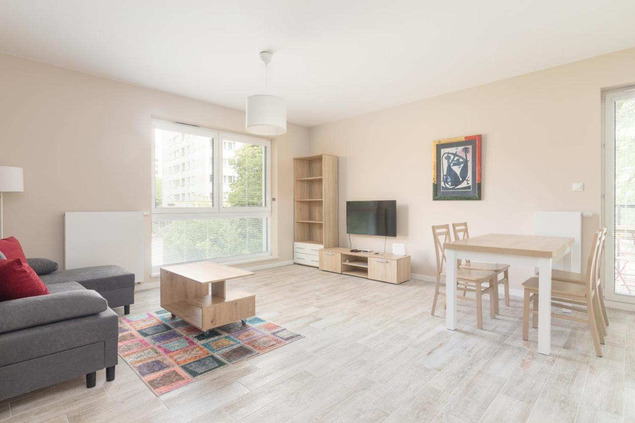 ורשה Metro Wilanowska Comfortable Apartment מראה חיצוני תמונה